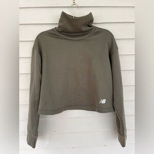 New Balance Crop Sweatshirt - Khaki Green - Size M